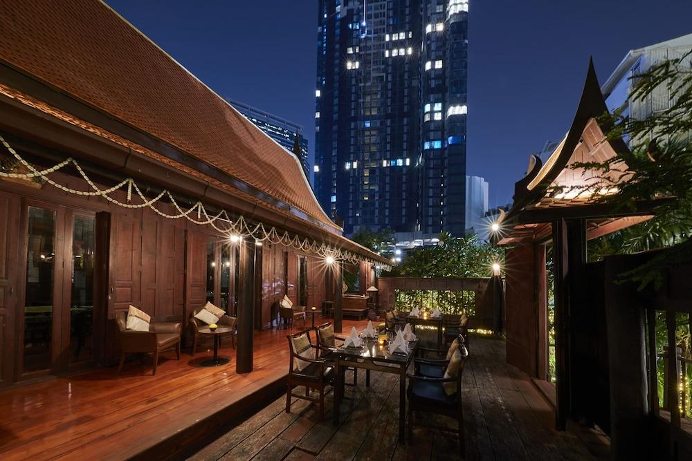 Отель The Rose Residence, 4*